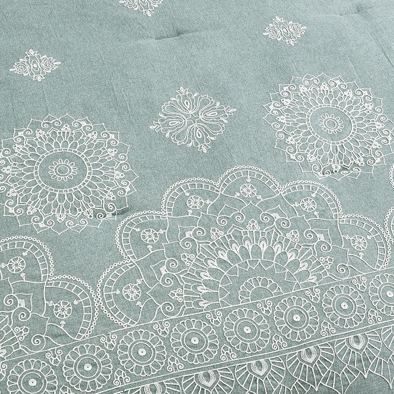 A00006 7PCS graceful crewel stich embroidery comforter set